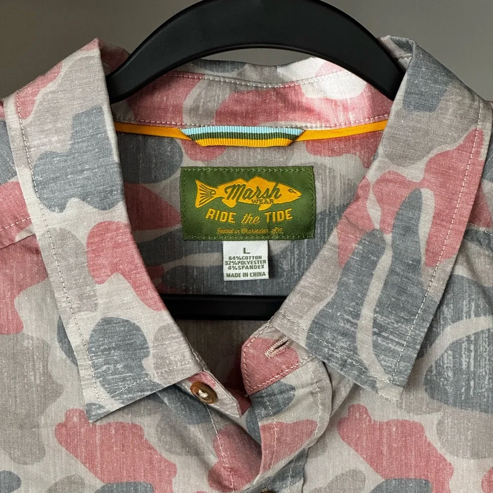 Marsh Wear Light red and Gray Camouflage Button-Up Shirt - Picture 2 of 6